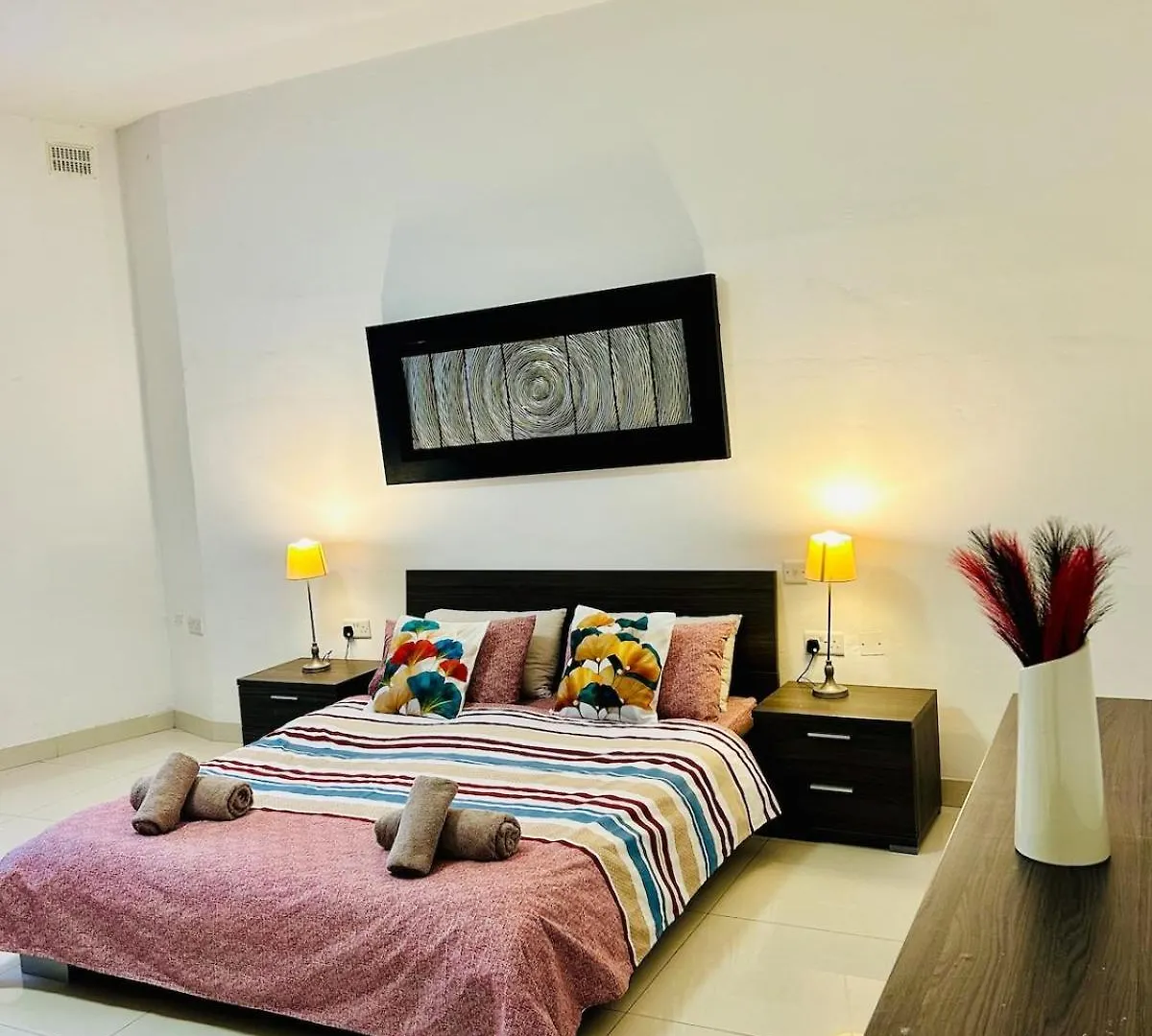 Huge And Stylish, St Julian'S Central 2Br With 2 Baths Saint Julian's 0*,