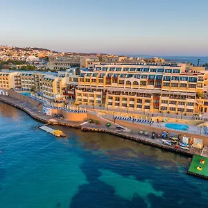 4* Szálloda Verdi St George's Bay Marina